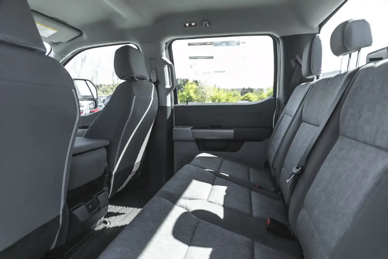 Ford F 350 photo Ford F 350