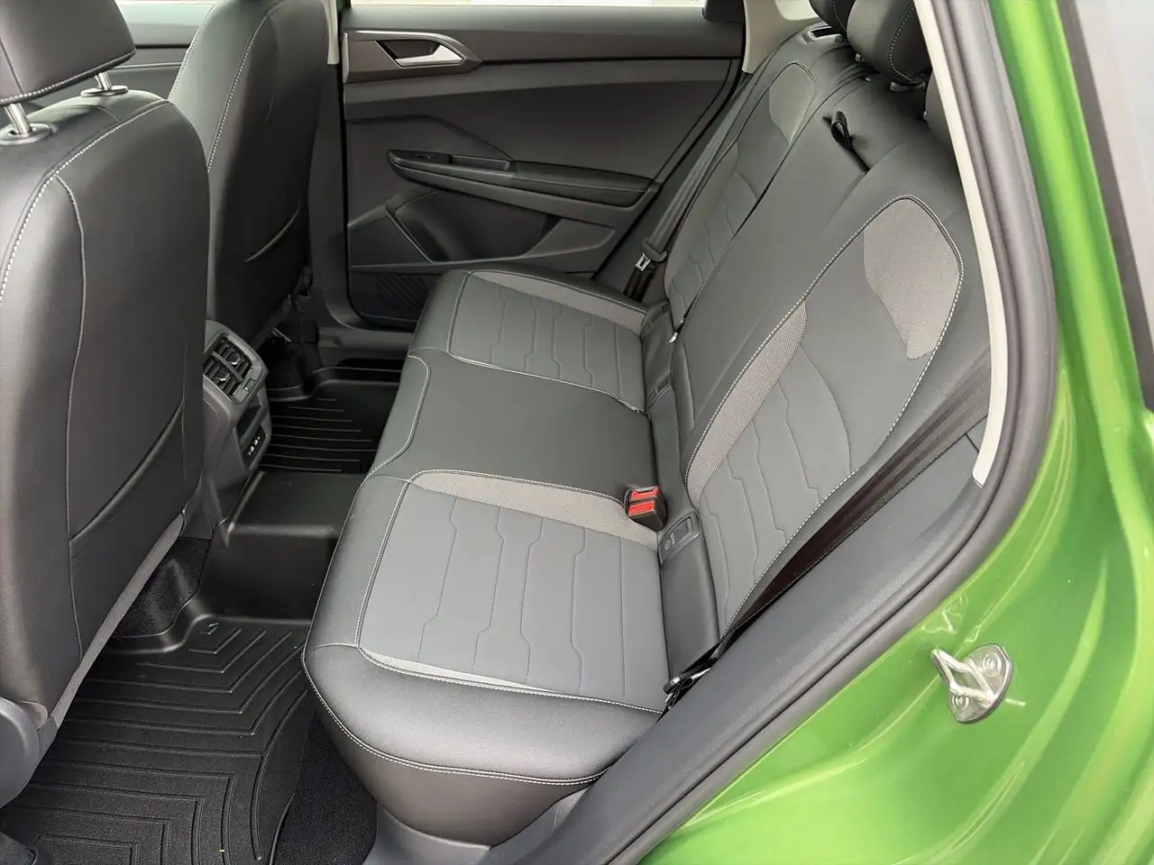 Volkswagen Taos снимка Volkswagen Taos