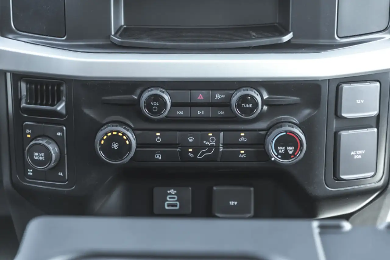 Ford F 350 photo Ford F 350