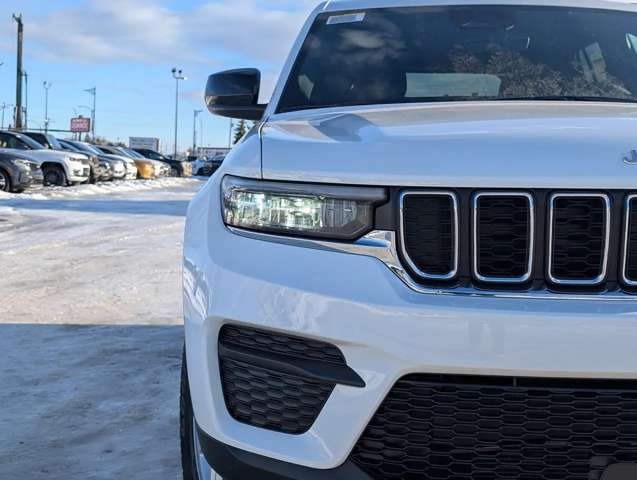 Jeep Grand Cherokee photo Jeep Grand Cherokee