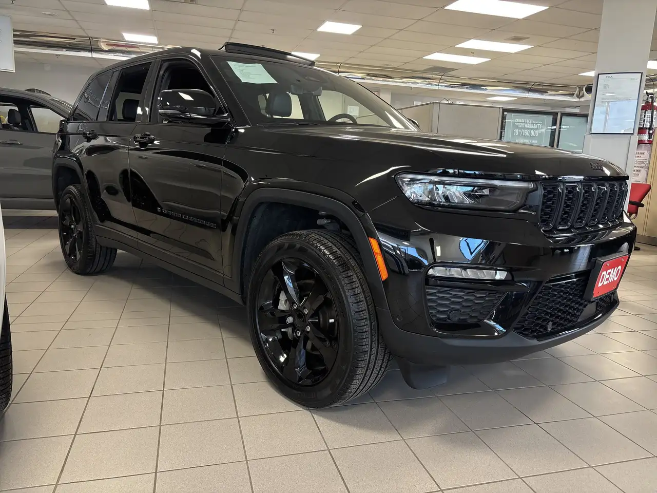 Jeep Grand Cherokee снимка Jeep Grand Cherokee