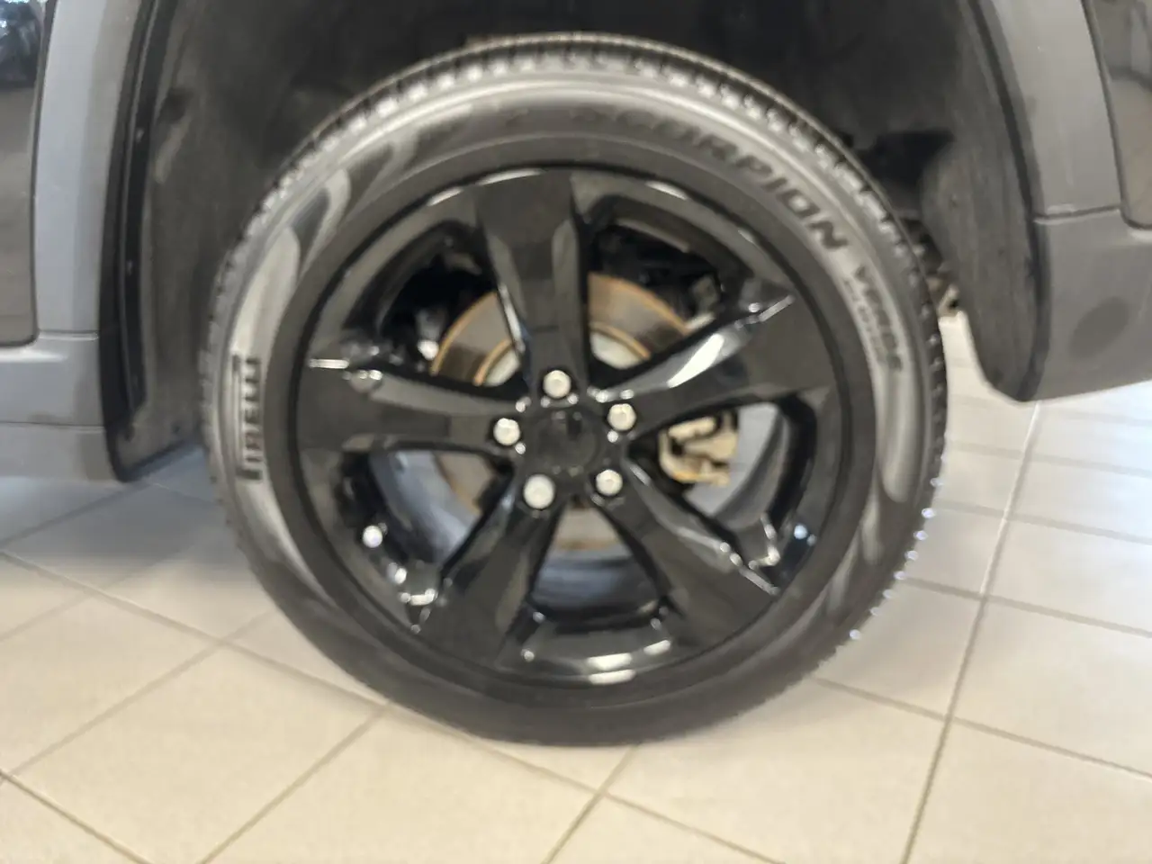 Jeep Grand Cherokee снимка Jeep Grand Cherokee