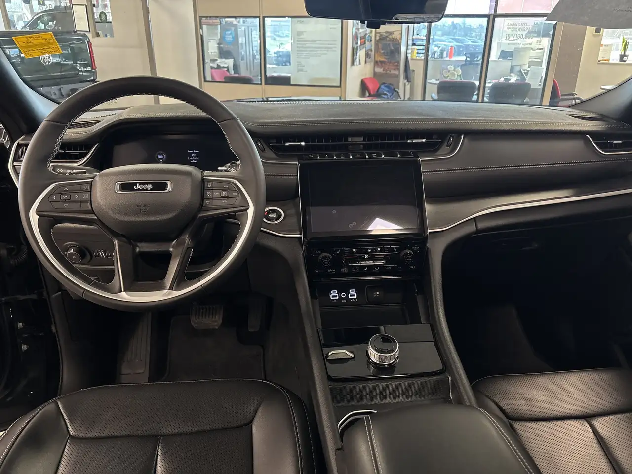 Jeep Grand Cherokee снимка Jeep Grand Cherokee
