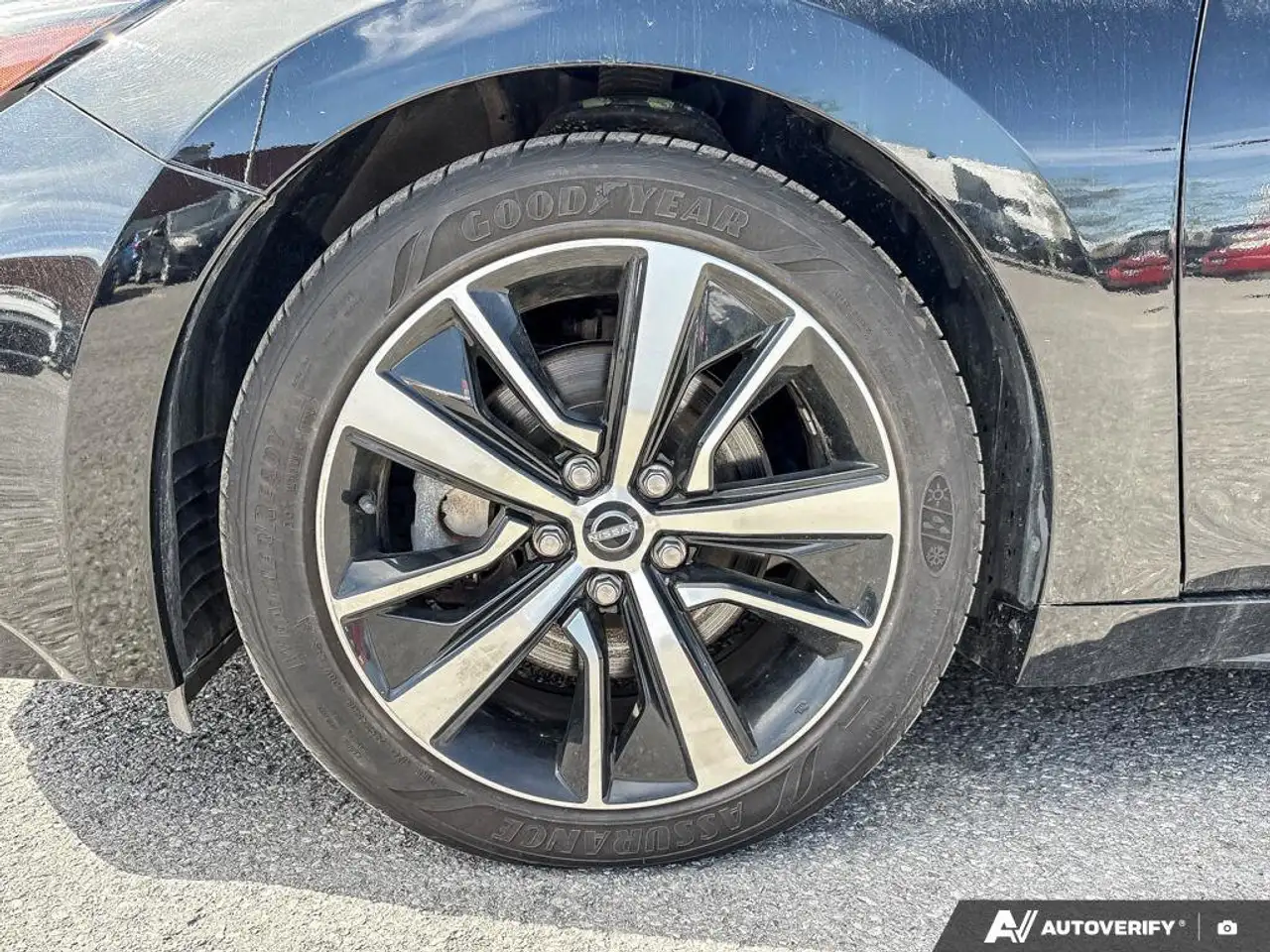 Nissan Maxima снимка Nissan Maxima