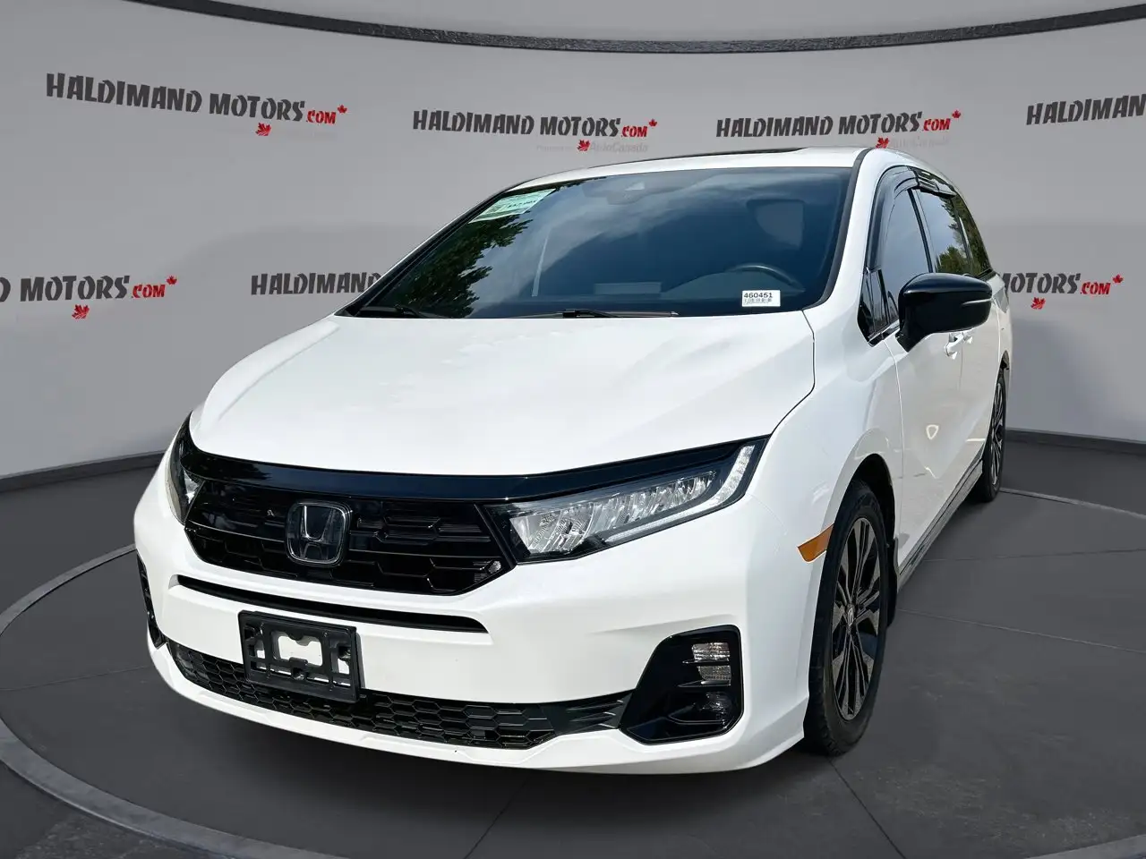 Honda Odyssey снимка Honda Odyssey