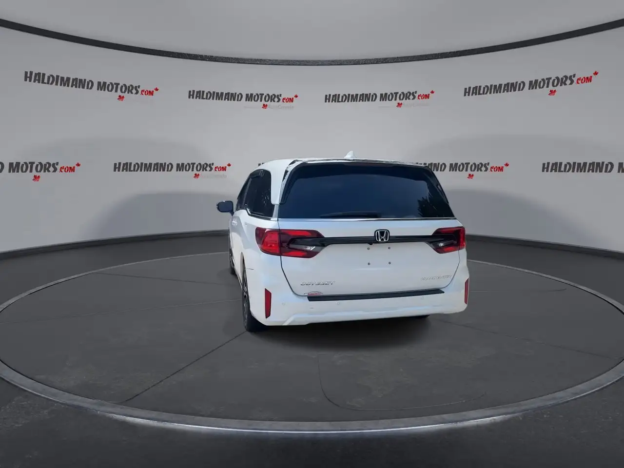 Honda Odyssey снимка Honda Odyssey