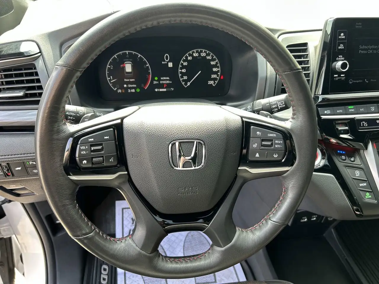 Honda Odyssey снимка Honda Odyssey