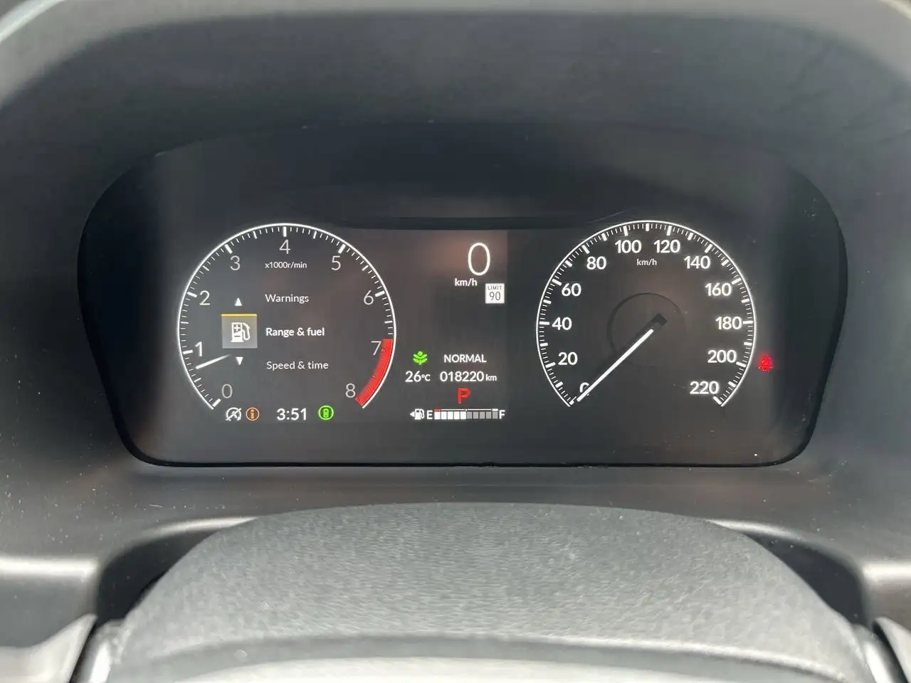 Honda Odyssey снимка Honda Odyssey