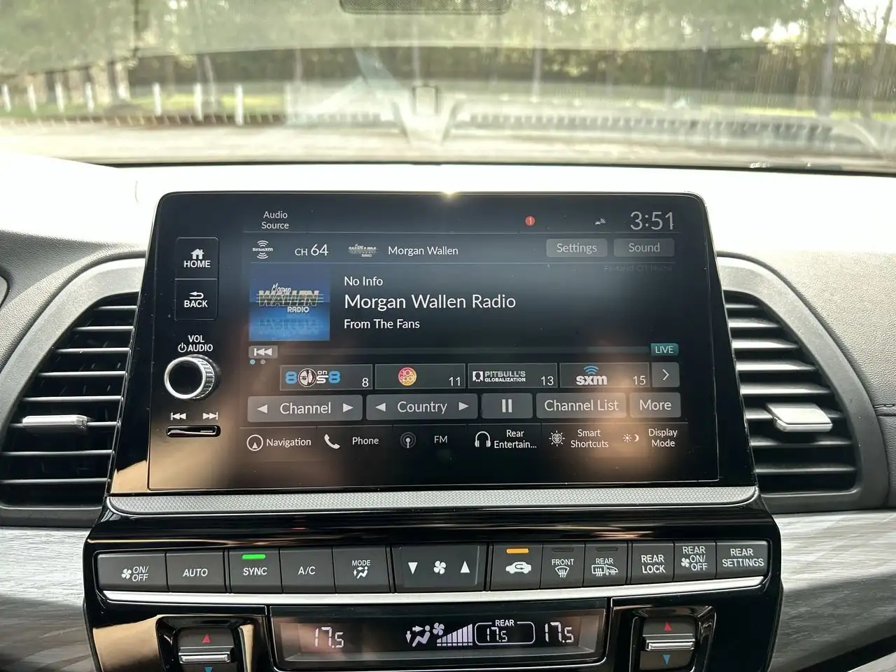 Honda Odyssey снимка Honda Odyssey