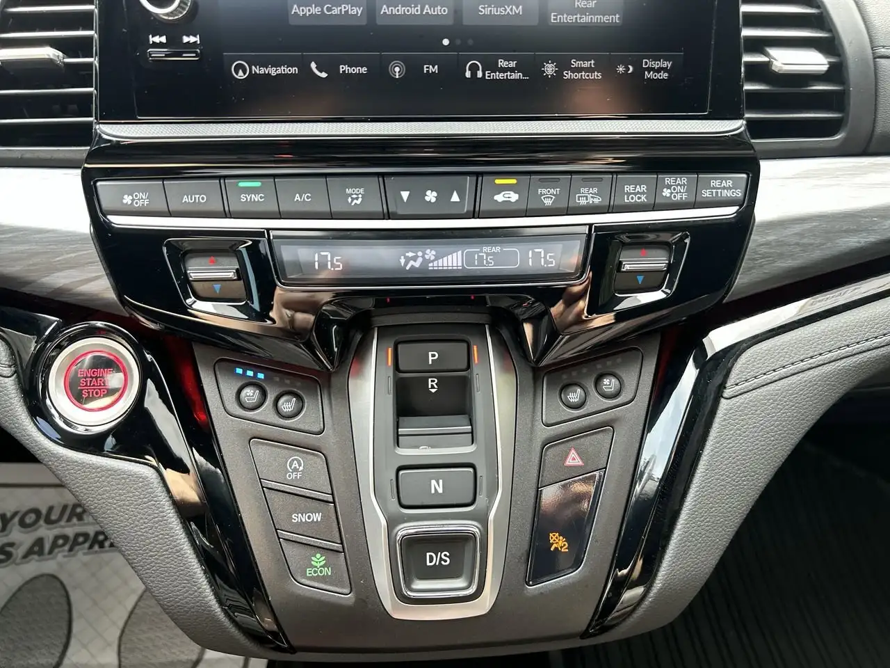 Honda Odyssey снимка Honda Odyssey