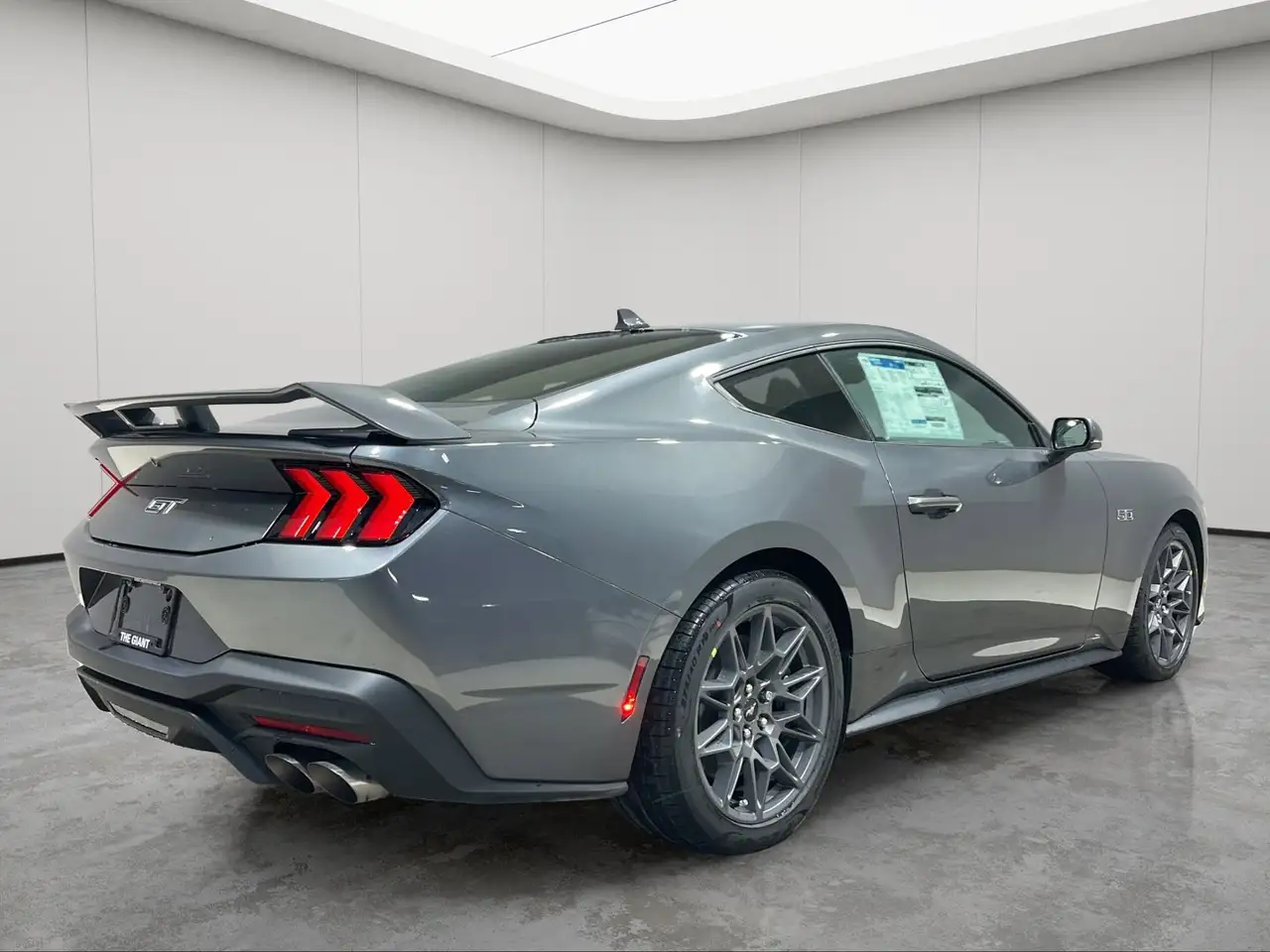 Ford Mustang photo Ford Mustang