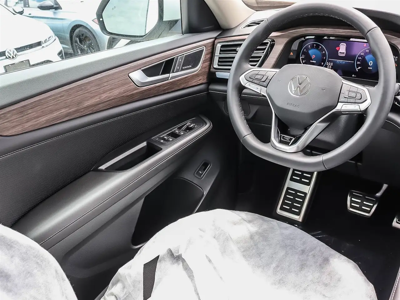 Volkswagen Atlas снимка Volkswagen Atlas