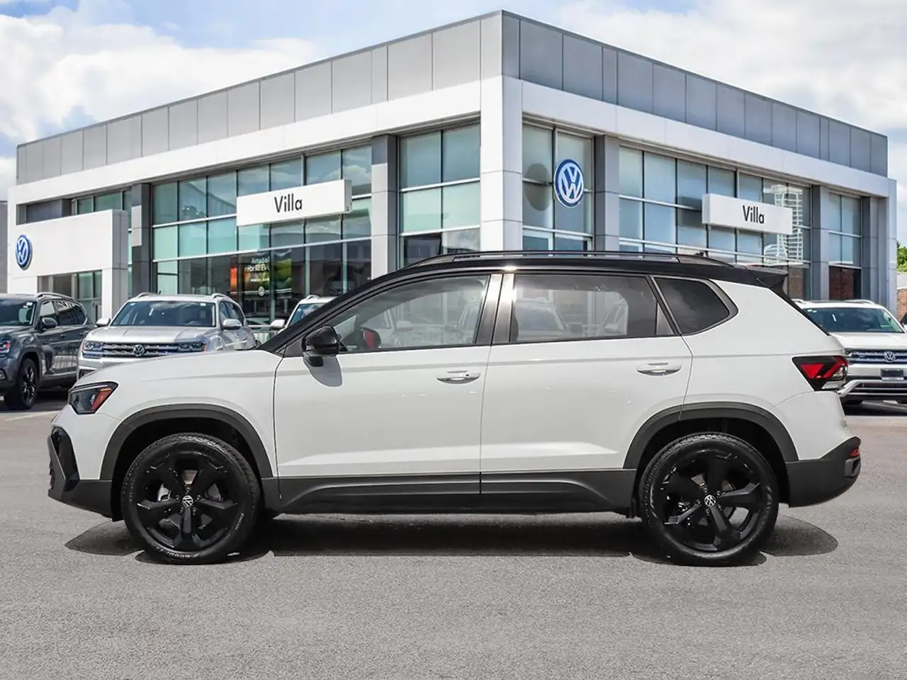 Volkswagen Taos photo Volkswagen Taos