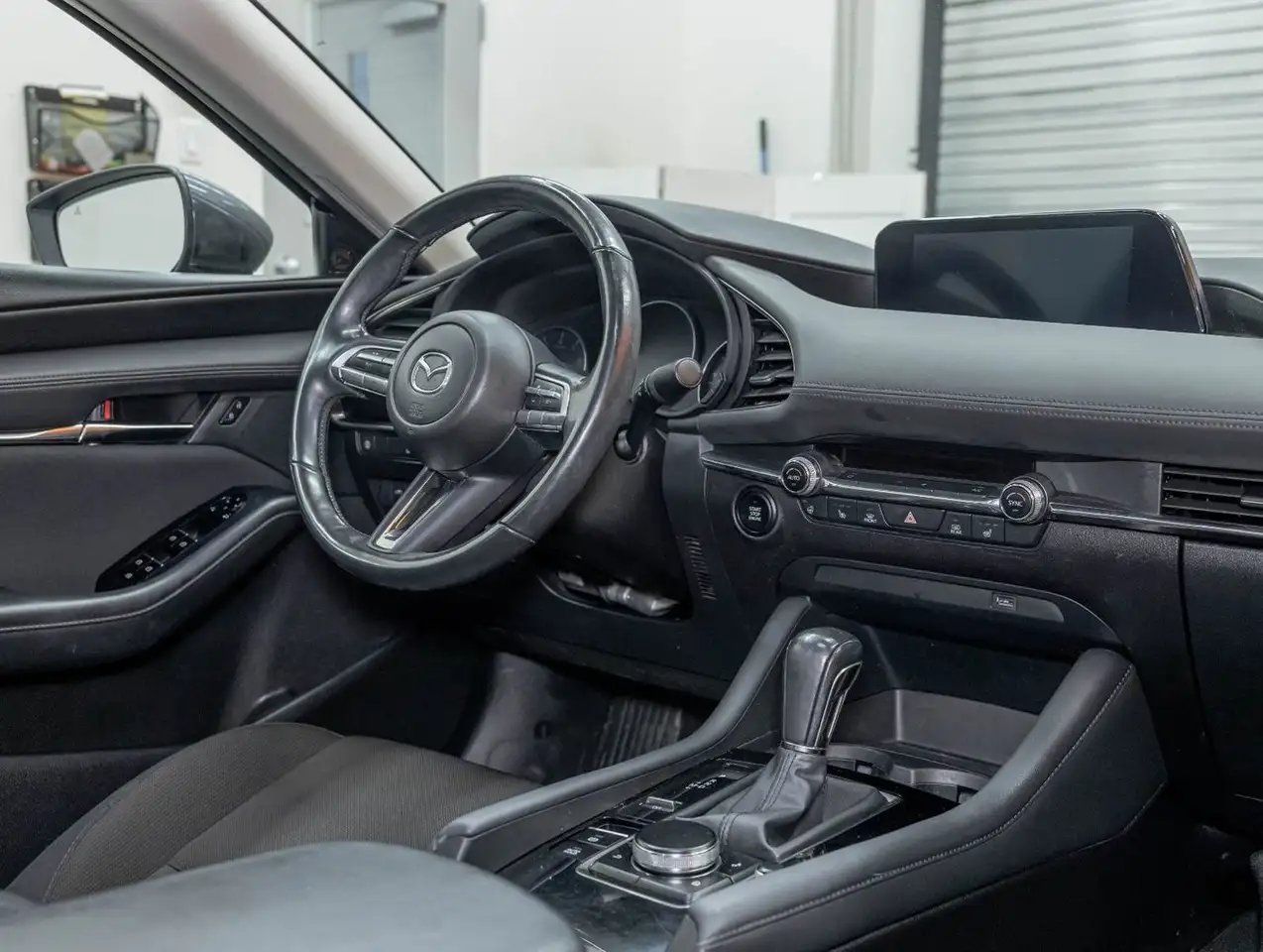 Mazda 3 снимка Mazda 3