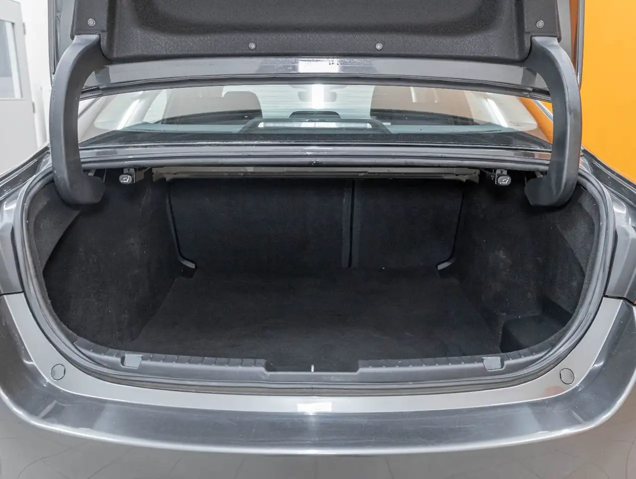 Mazda 3 снимка Mazda 3