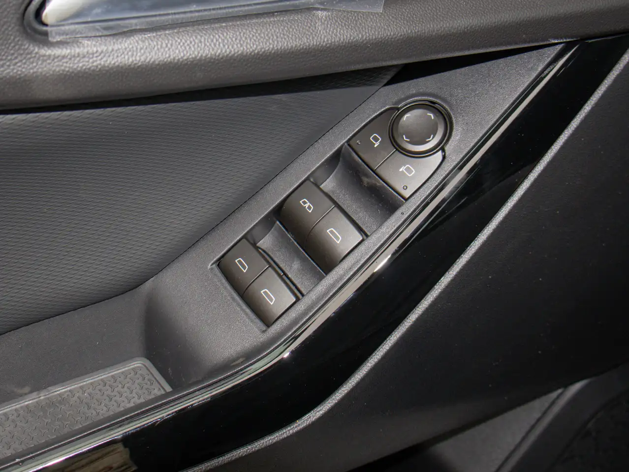 Chevrolet Equinox photo Chevrolet Equinox