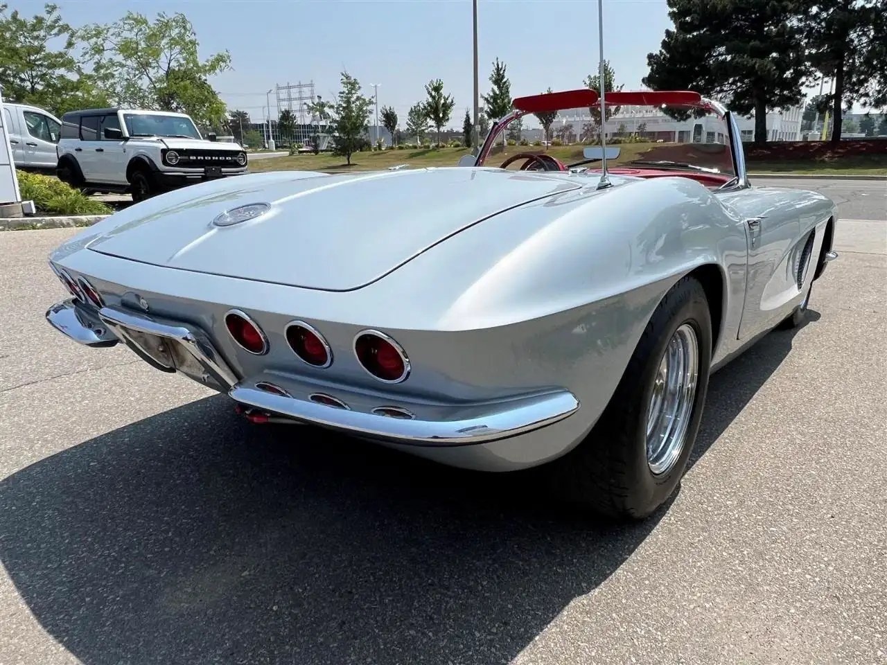 Chevrolet Corvette photo Chevrolet Corvette