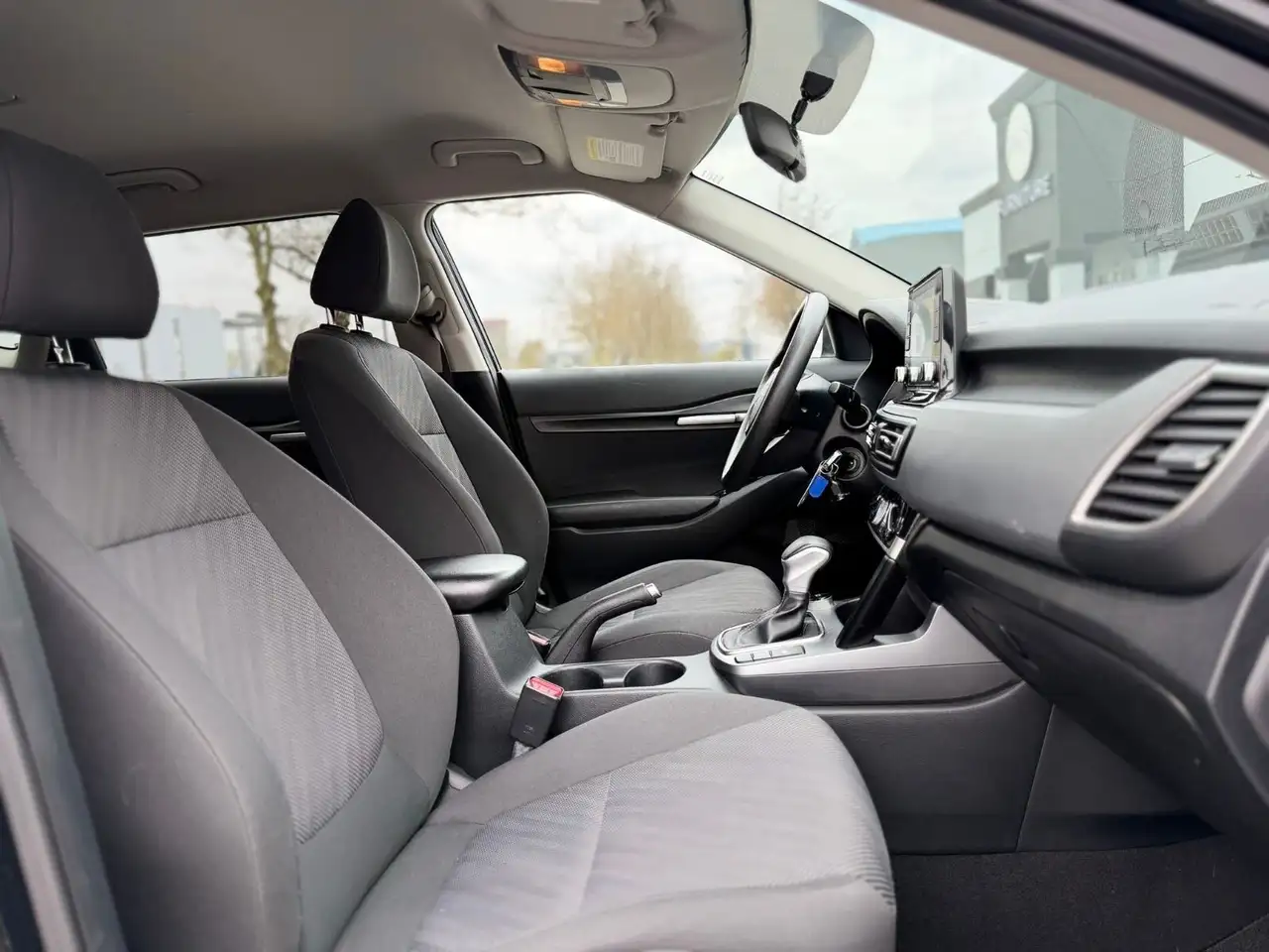 Kia Seltos снимка Kia Seltos