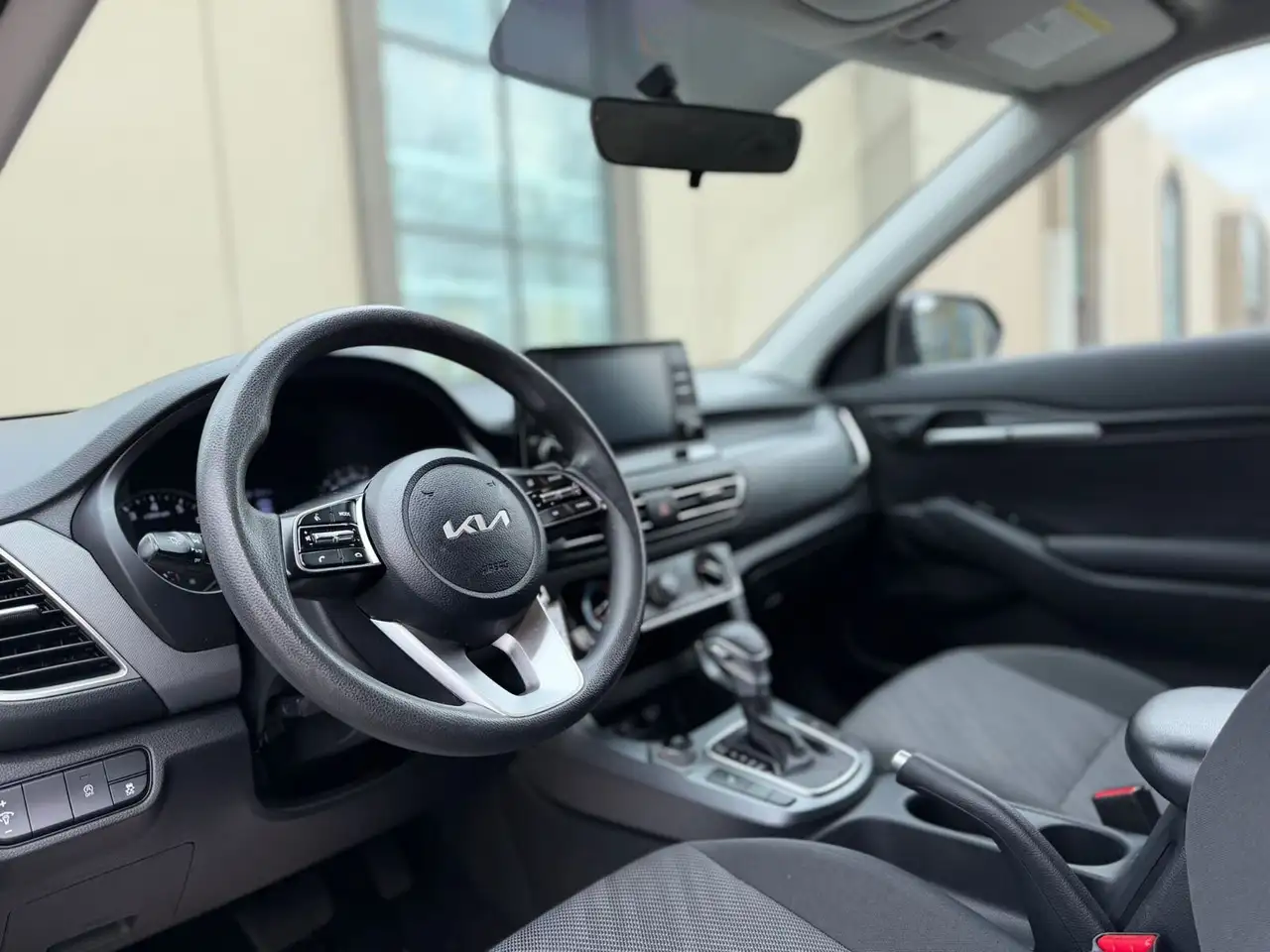 Kia Seltos снимка Kia Seltos