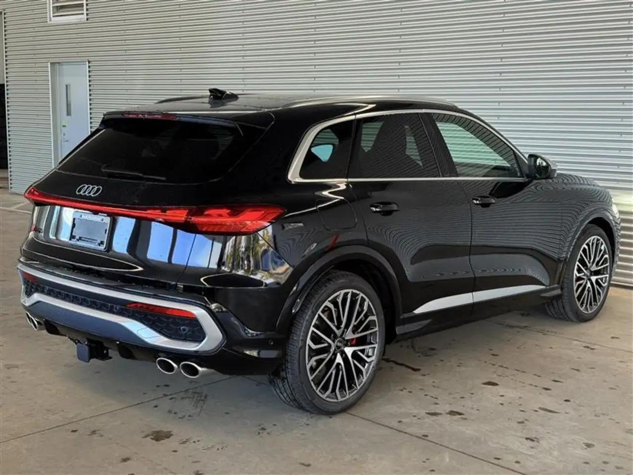 Audi SQ5 снимка Audi SQ5