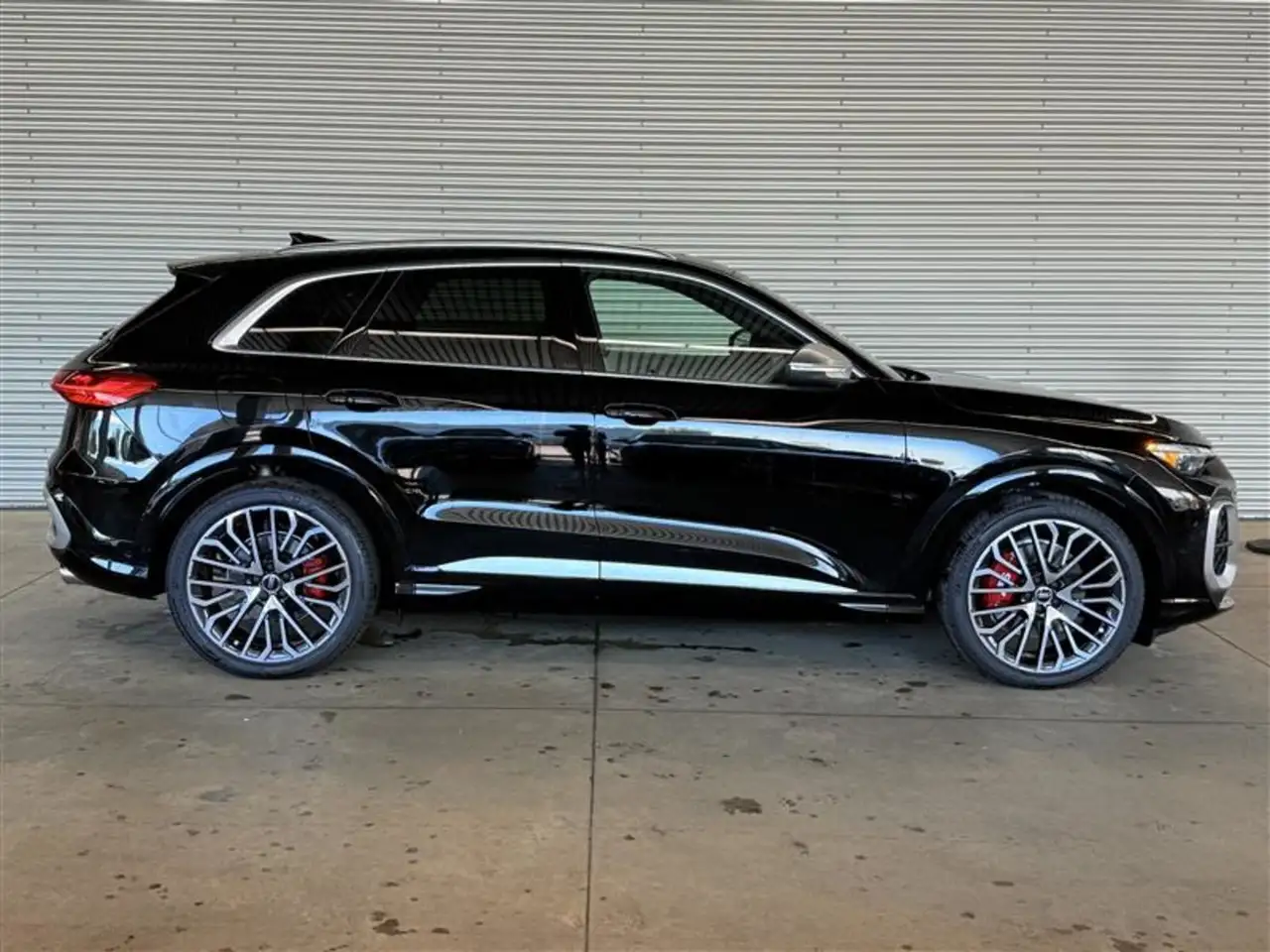 Audi SQ5 снимка Audi SQ5