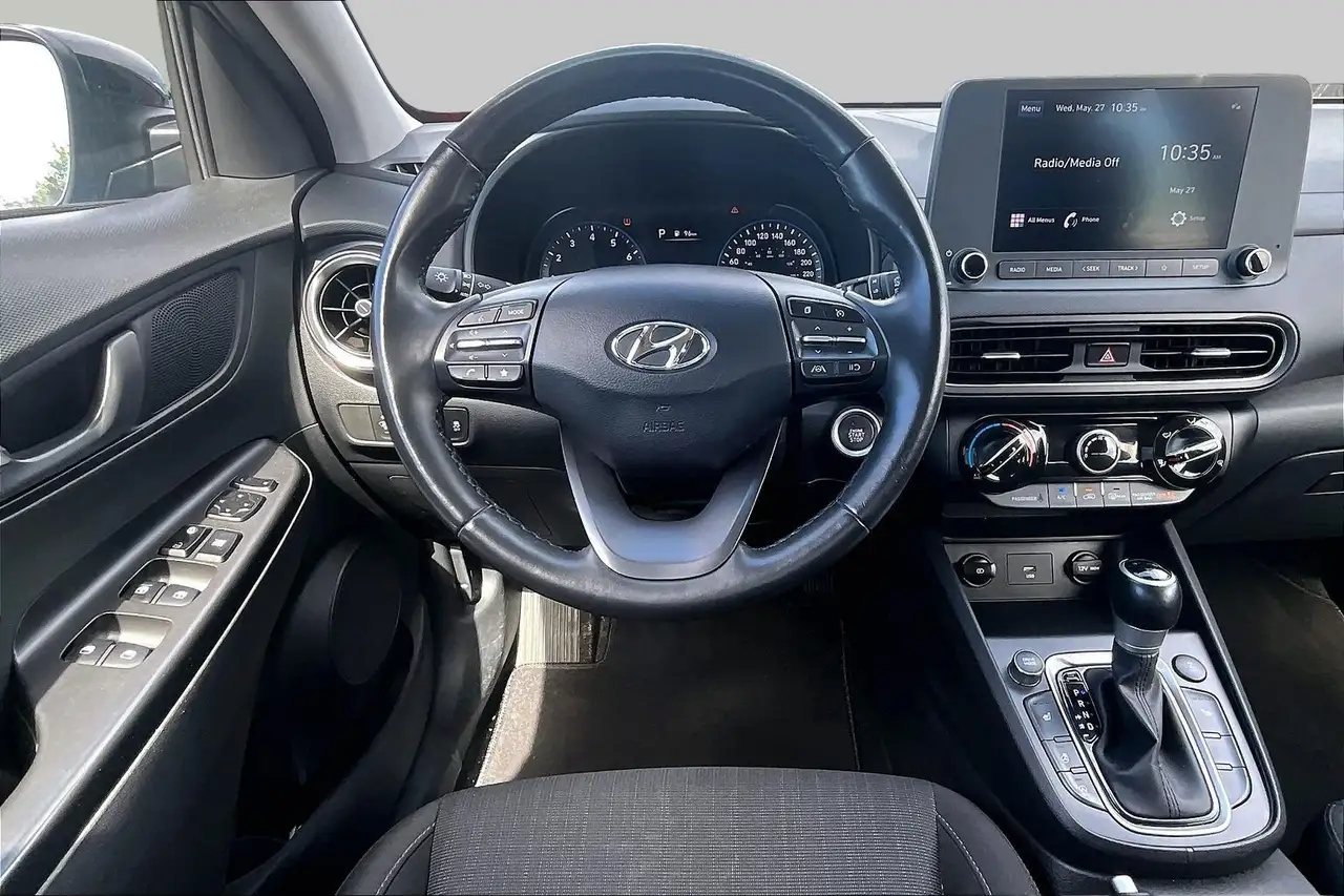 Hyundai KONA снимка Hyundai KONA