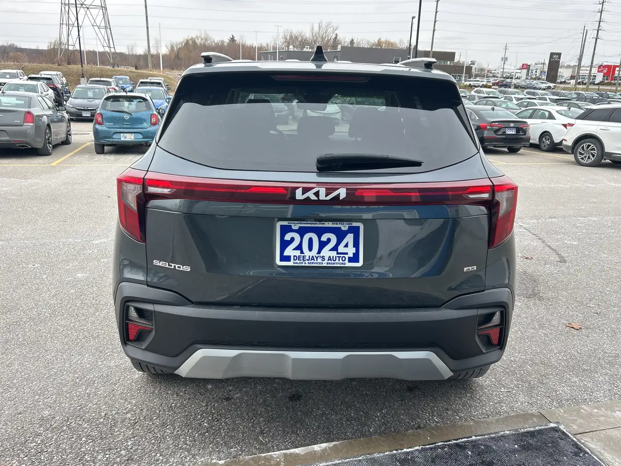 Kia Seltos снимка Kia Seltos