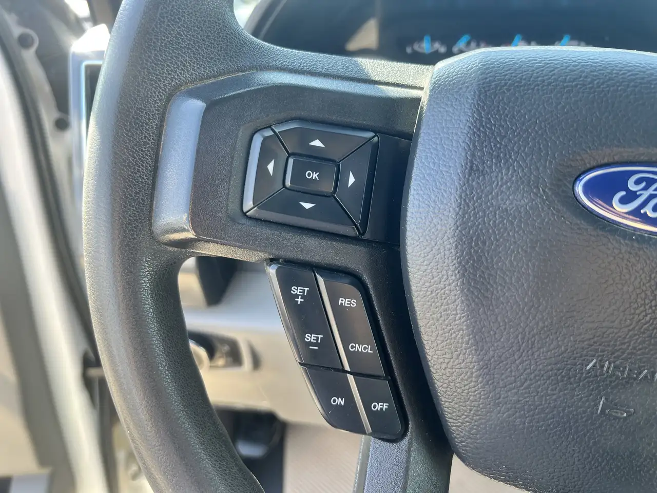 Ford F 350 снимка Ford F 350