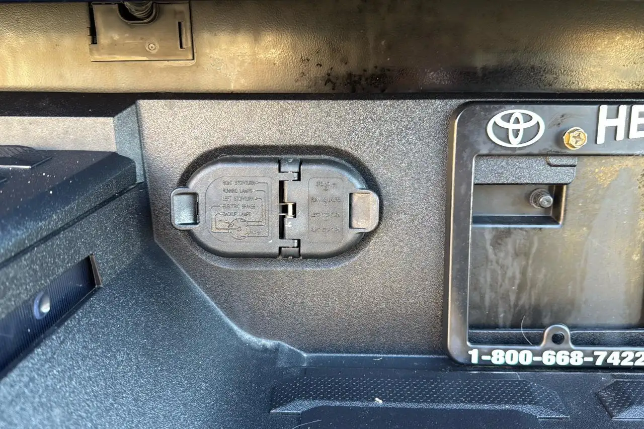 Toyota Tundra снимка Toyota Tundra