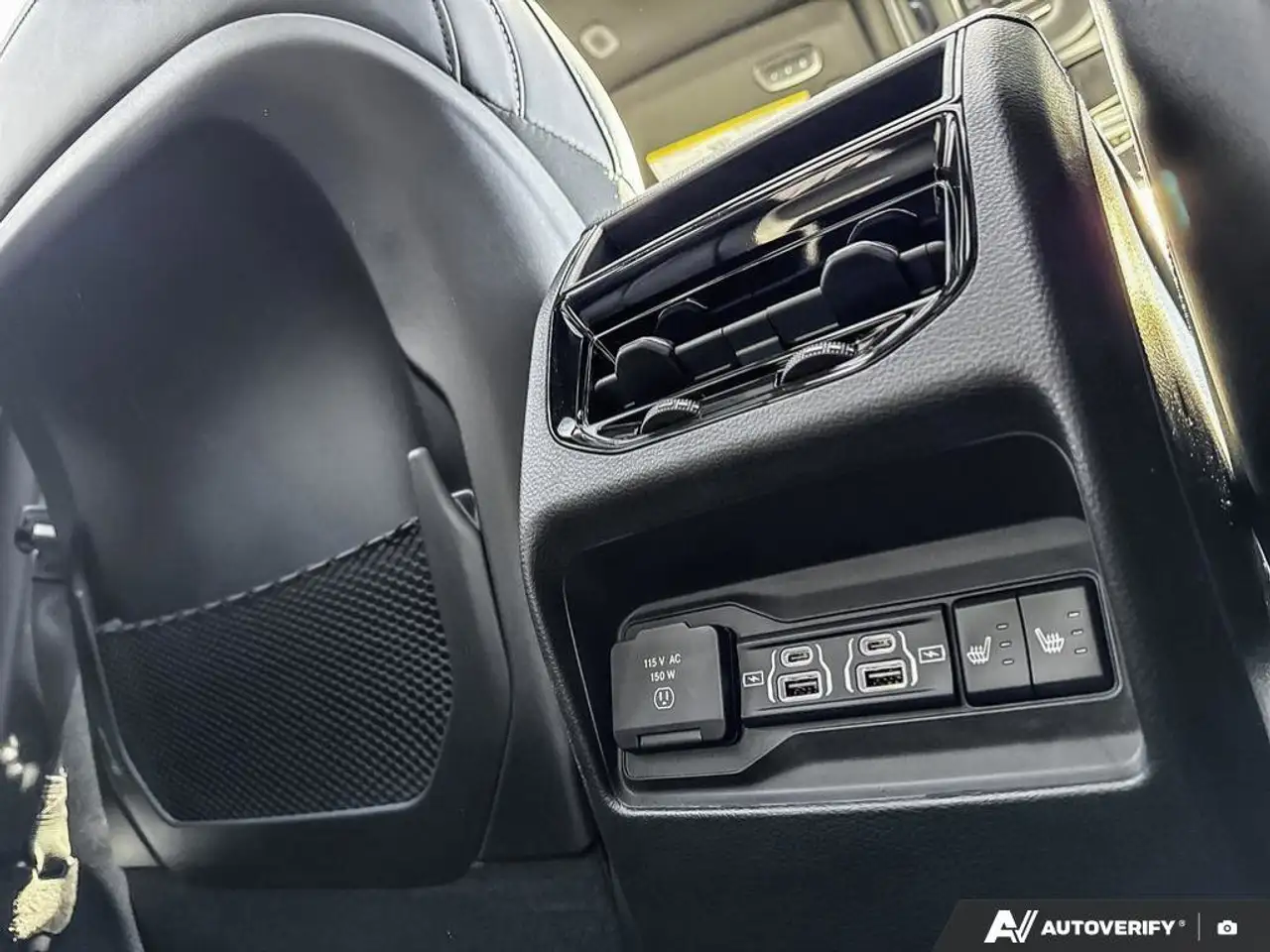 Jeep Grand Cherokee photo Jeep Grand Cherokee