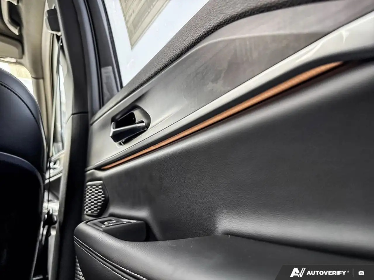 Jeep Grand Cherokee photo Jeep Grand Cherokee