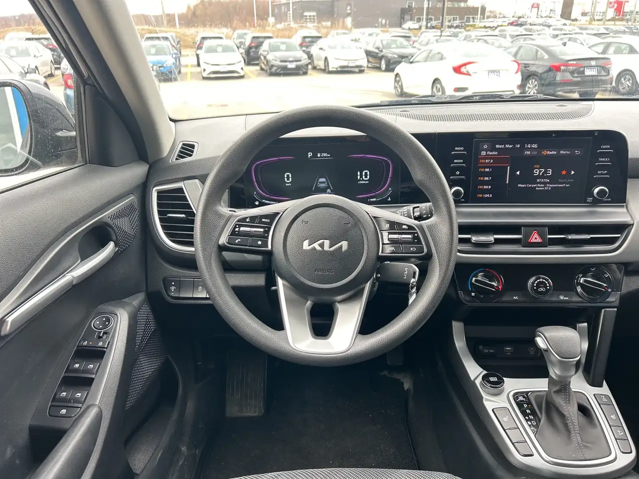 Kia Seltos снимка Kia Seltos