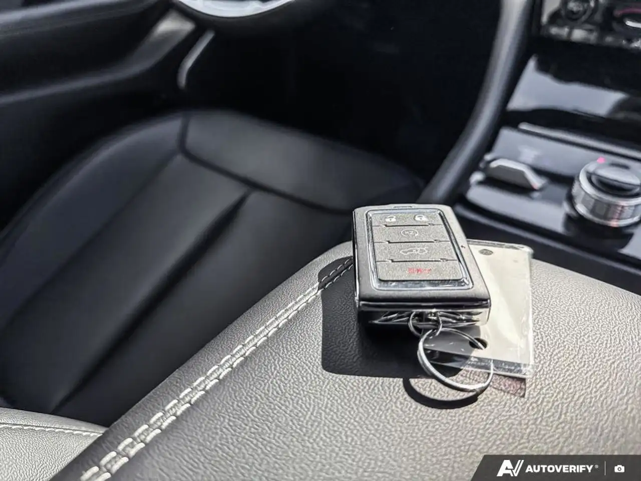 Jeep Grand Cherokee photo Jeep Grand Cherokee
