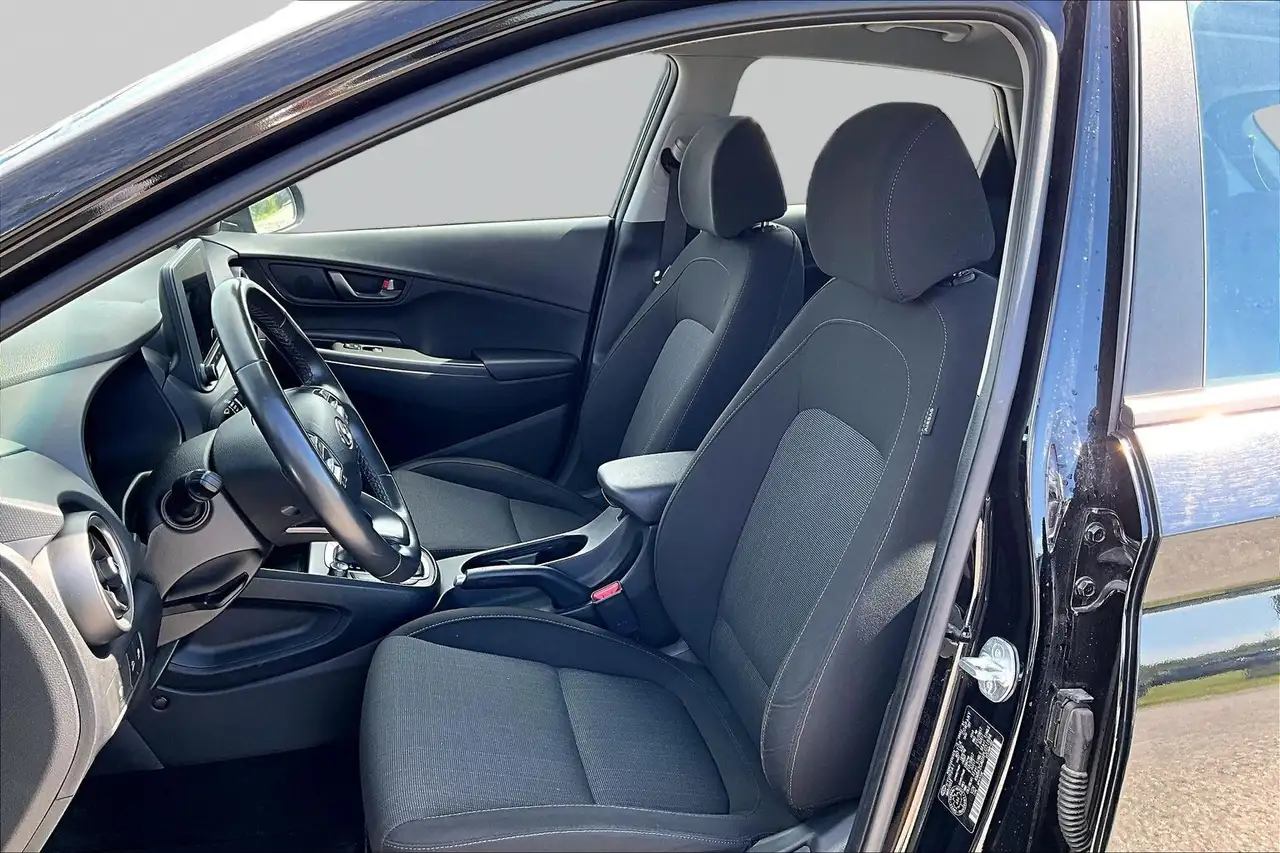 Hyundai KONA снимка Hyundai KONA