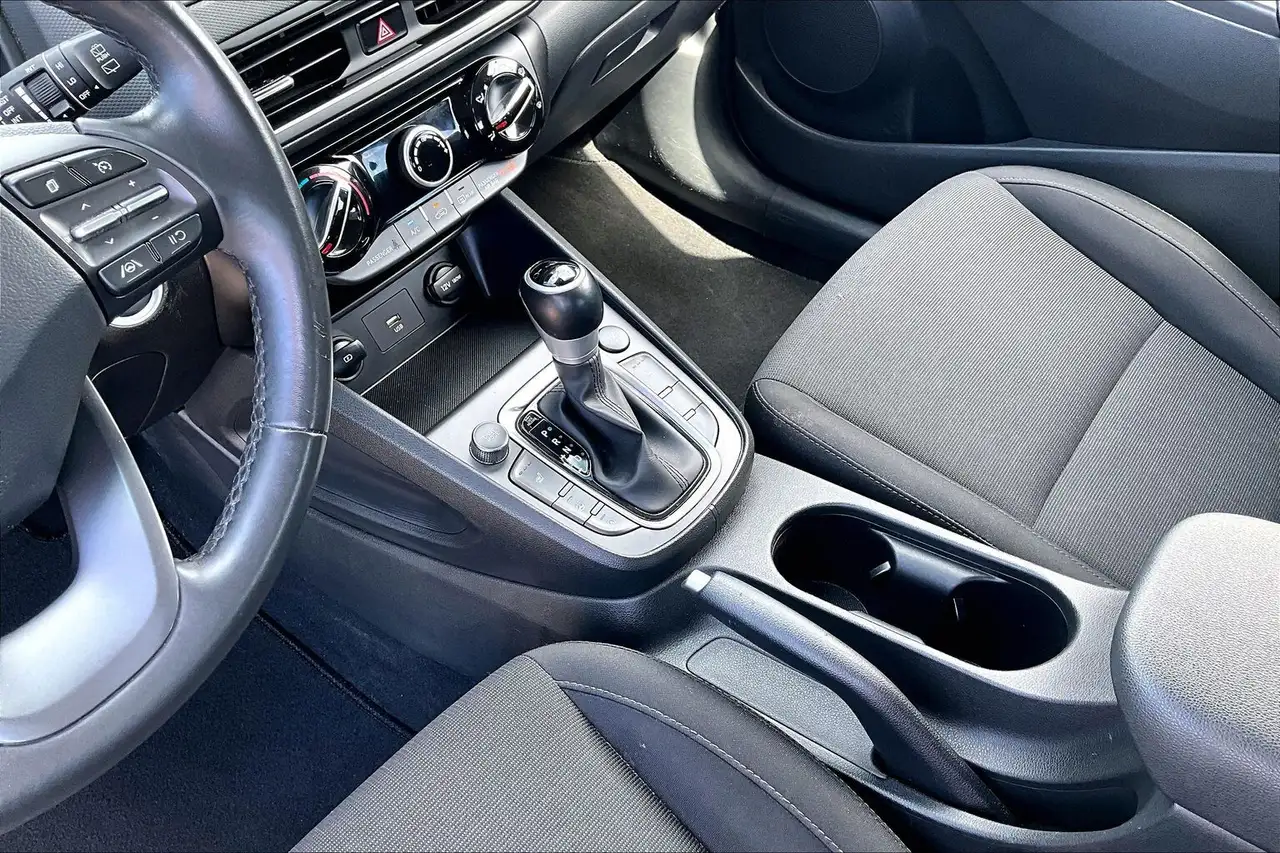 Hyundai KONA снимка Hyundai KONA