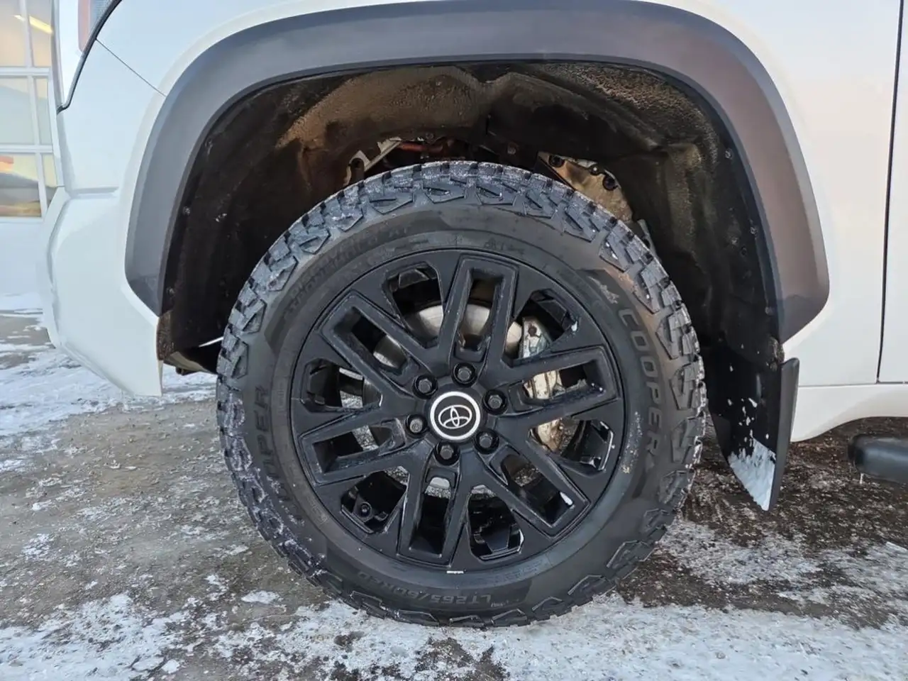 Toyota Tundra снимка Toyota Tundra