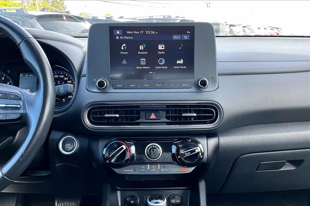 Hyundai KONA снимка Hyundai KONA