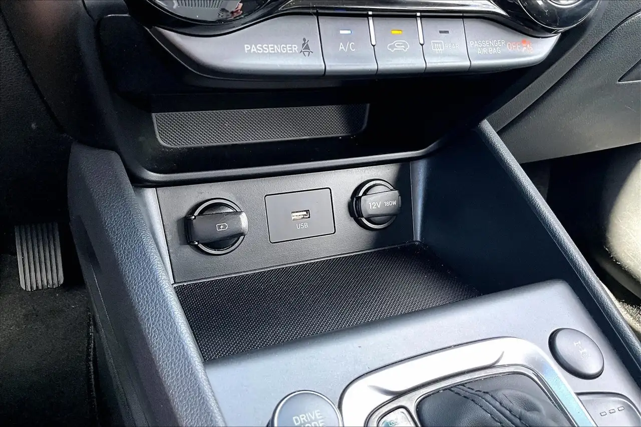 Hyundai KONA снимка Hyundai KONA