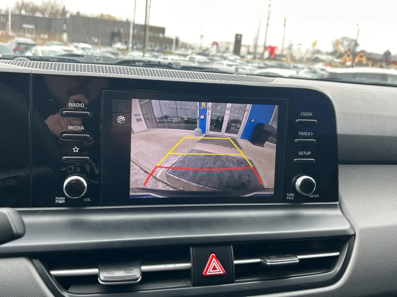 Kia Seltos снимка Kia Seltos
