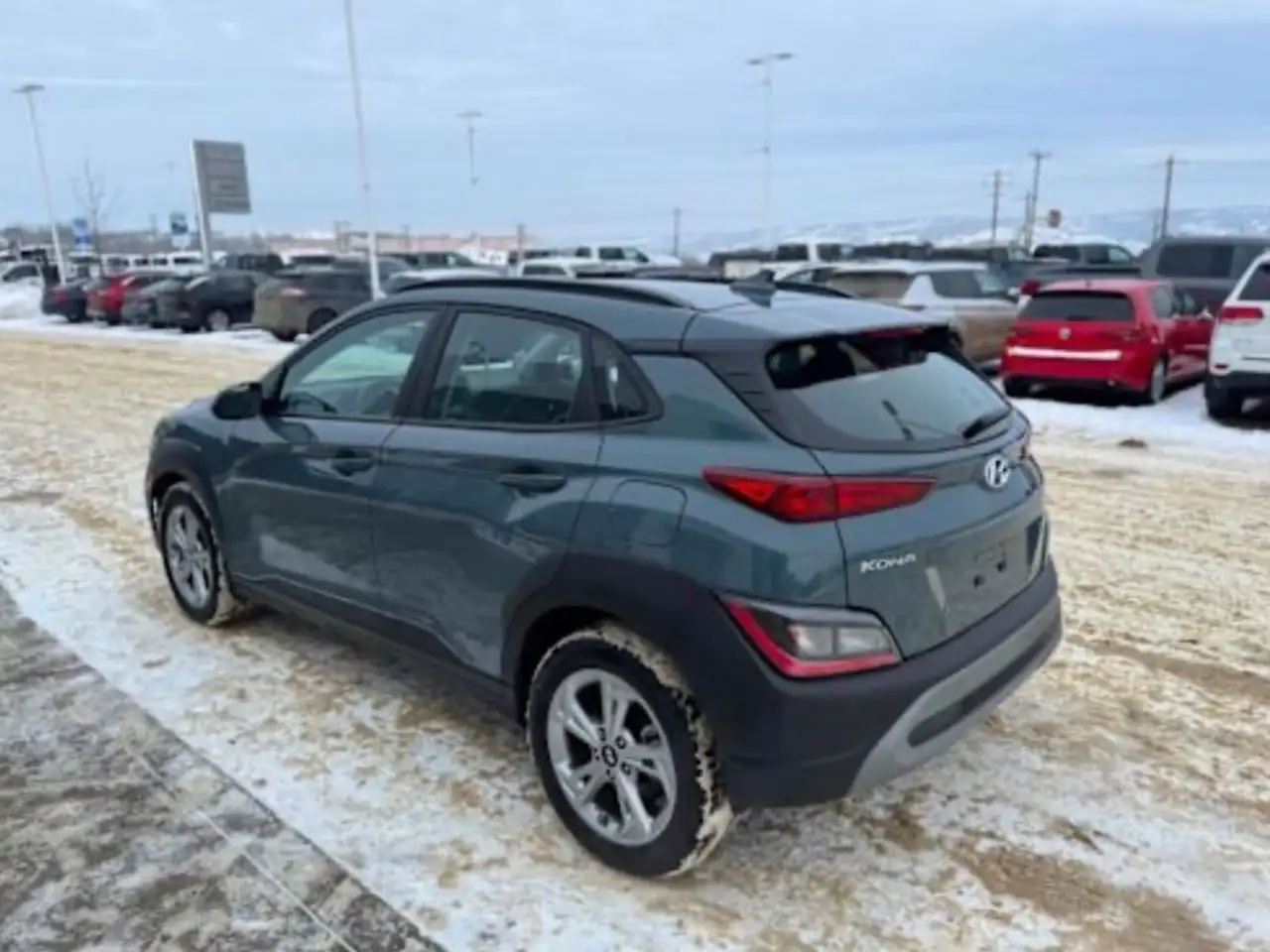 Hyundai KONA снимка Hyundai KONA