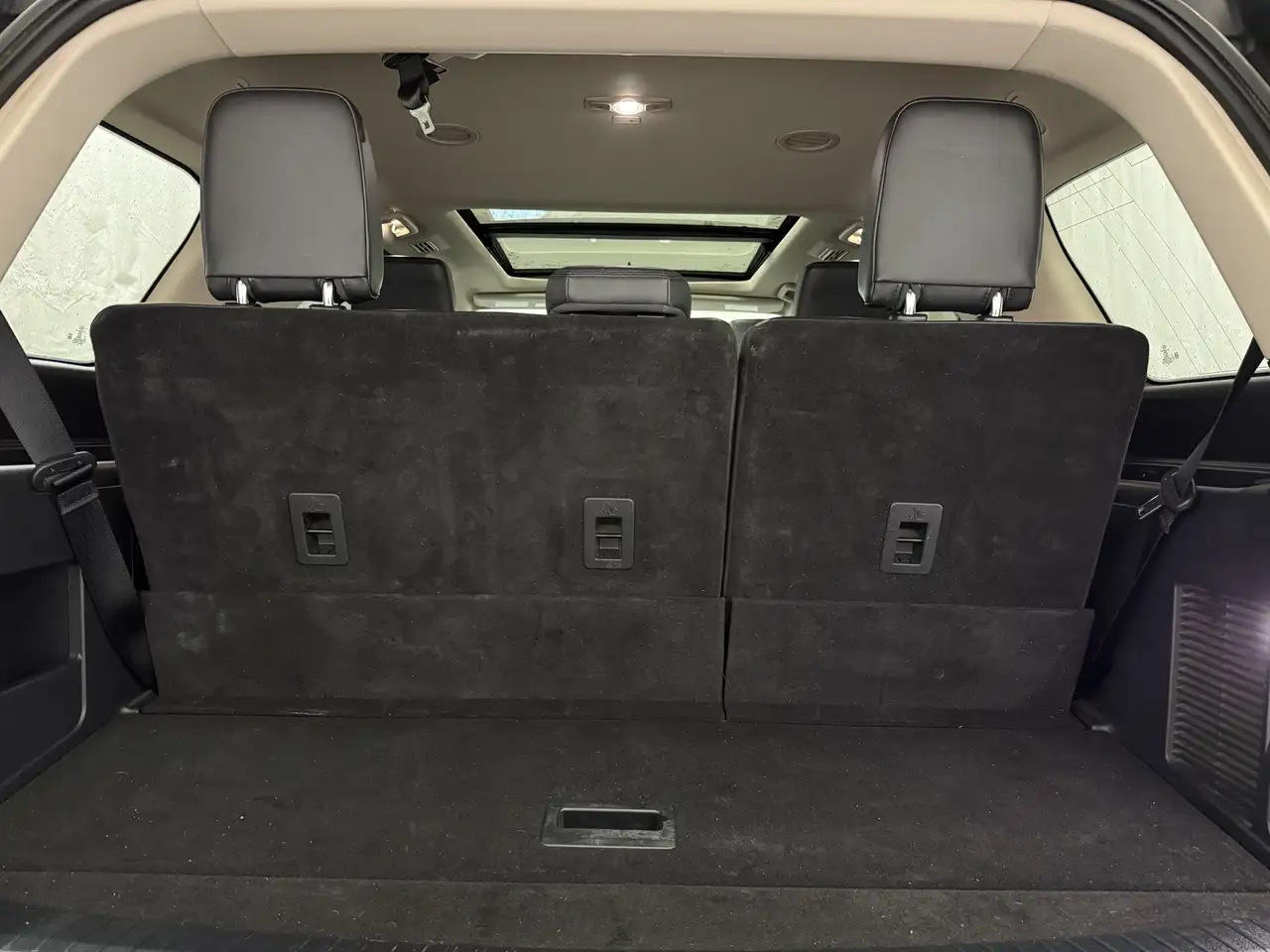 Ford Expedition снимка Ford Expedition