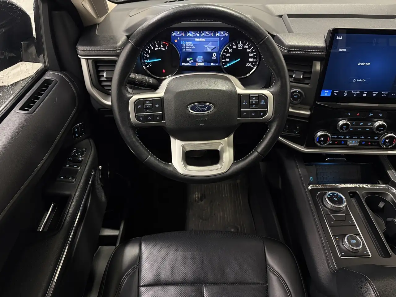 Ford Expedition снимка Ford Expedition