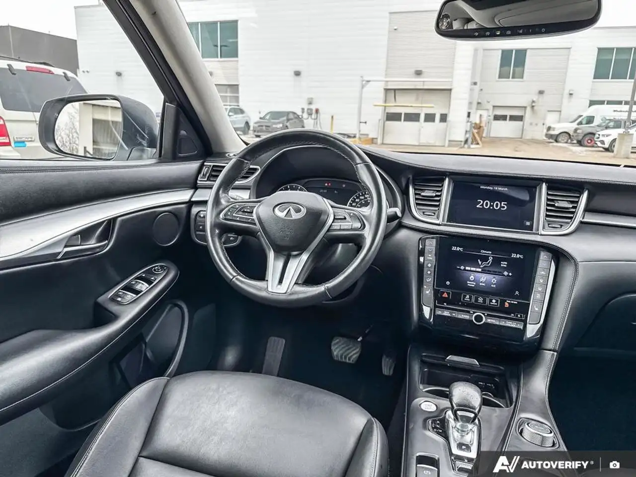 Infiniti QX50 снимка Infiniti QX50