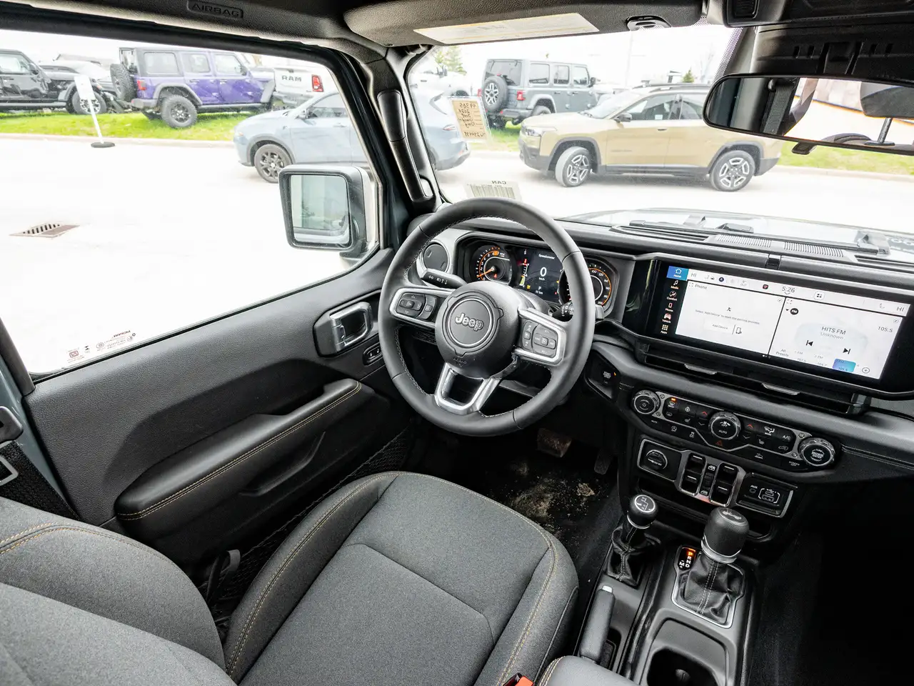 Jeep Wrangler снимка Jeep Wrangler
