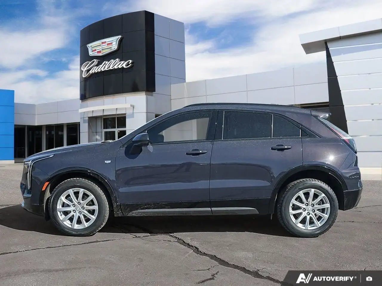 Cadillac XT4 снимка Cadillac XT4