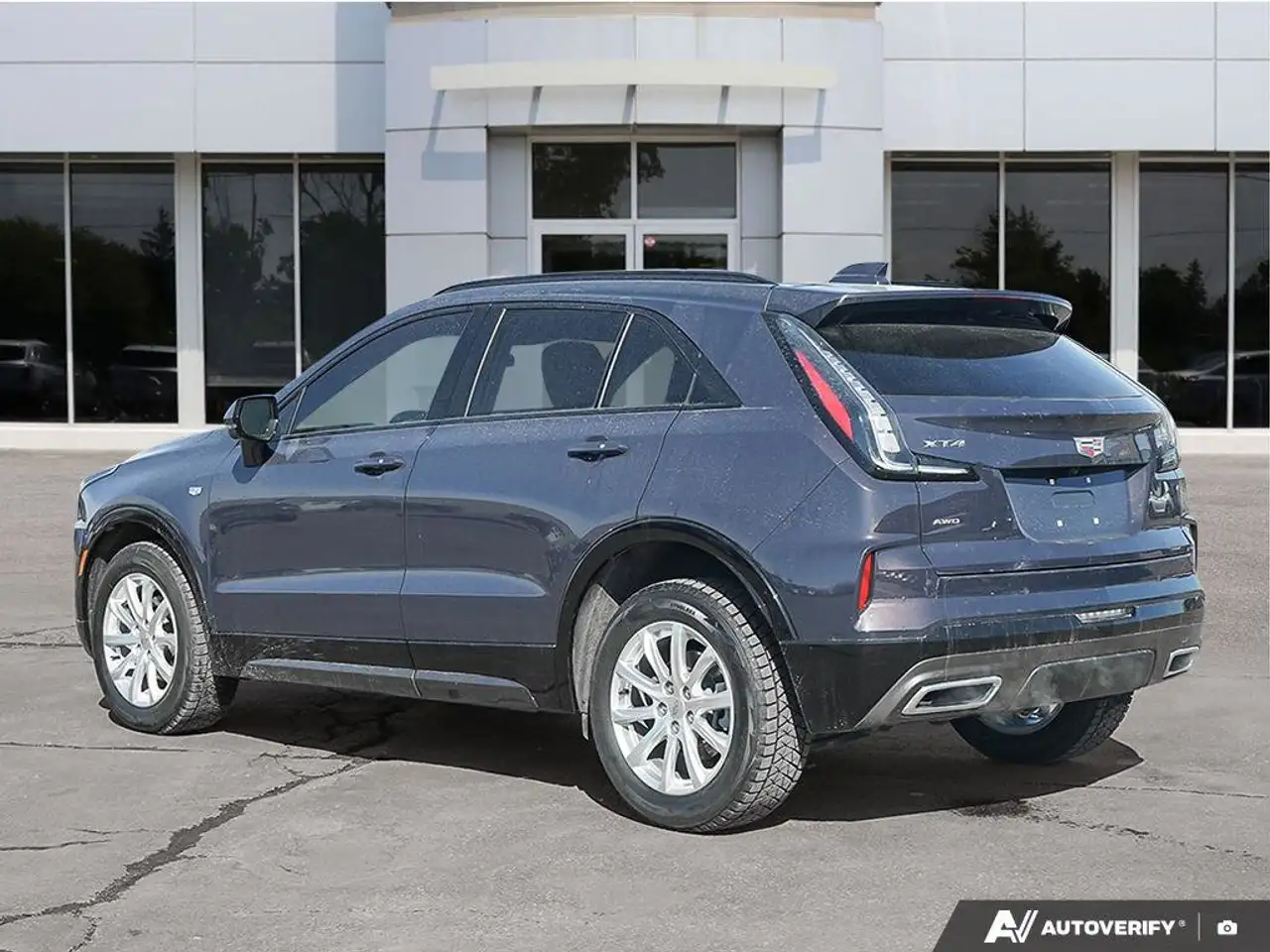 Cadillac XT4 снимка Cadillac XT4