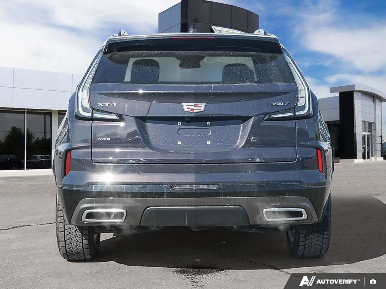 Cadillac XT4 снимка Cadillac XT4