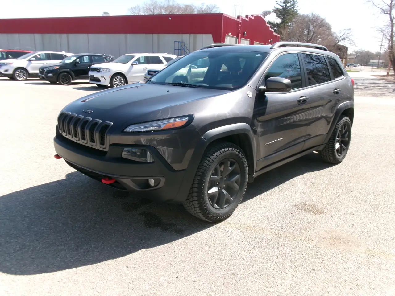 Jeep Cherokee снимка Jeep Cherokee