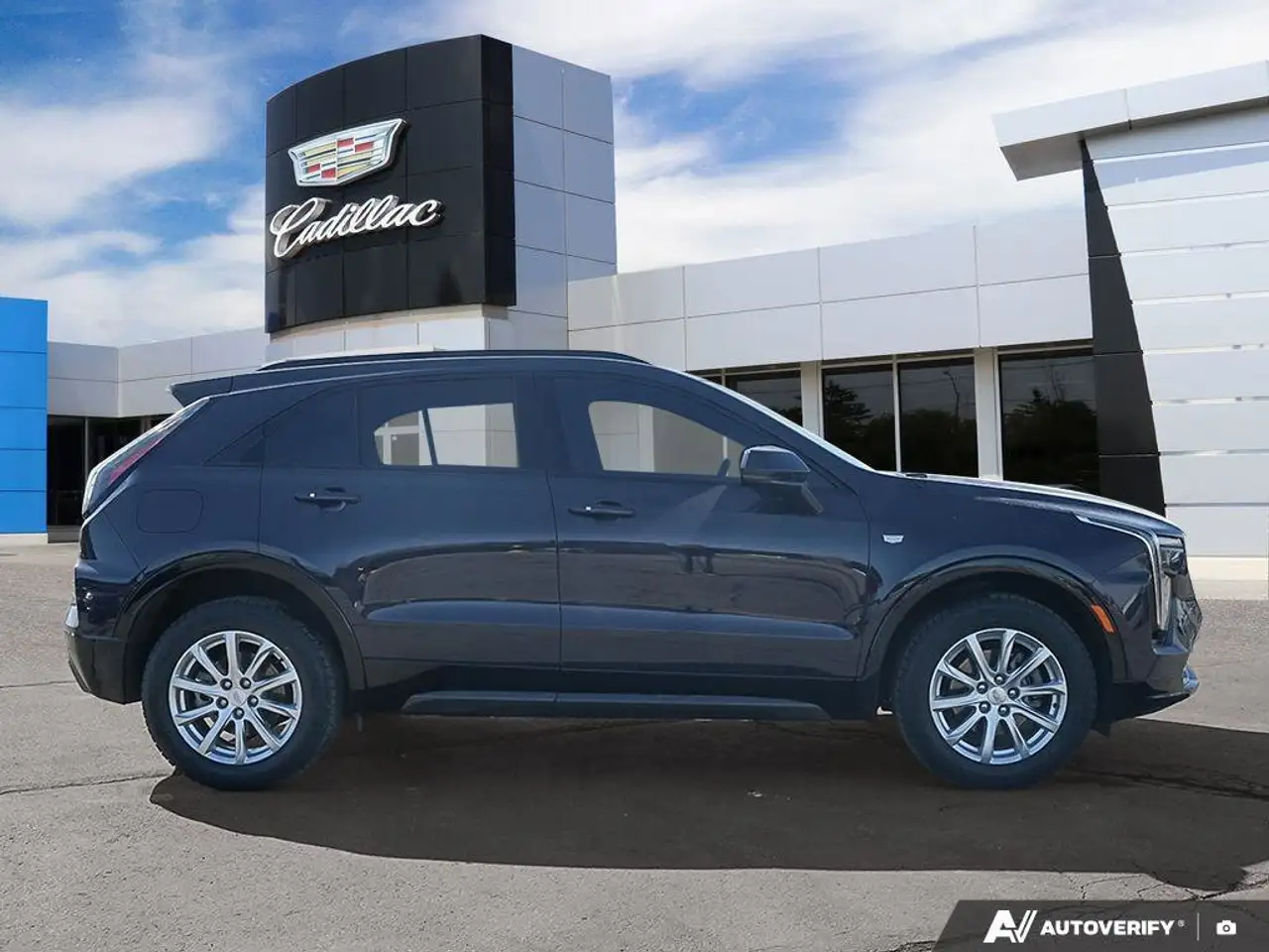 Cadillac XT4 снимка Cadillac XT4