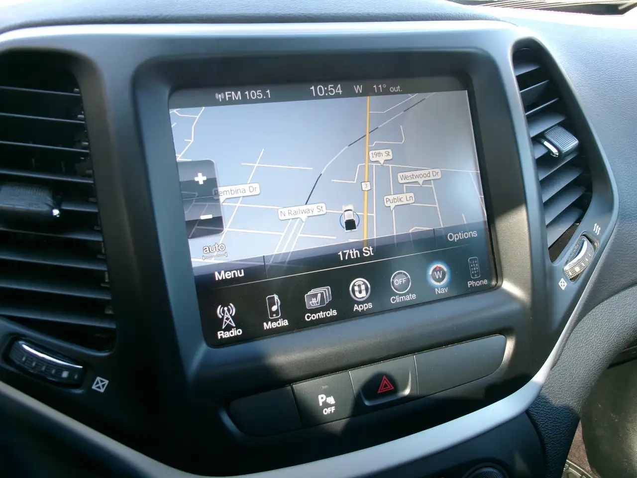 Jeep Cherokee снимка Jeep Cherokee